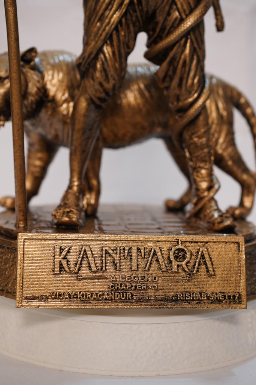 Character, sports & collectible statues.